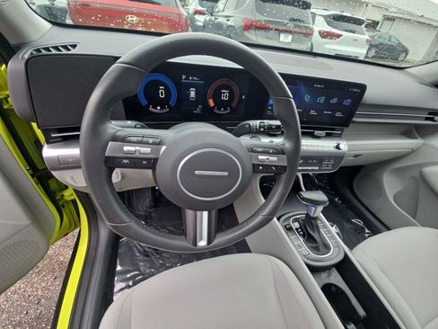 Used 2025 Hyundai Kona SEL image 37