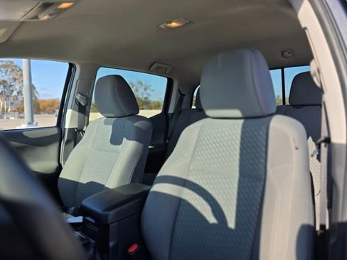 Used 2022 Toyota Tacoma SR5 RWD image 14