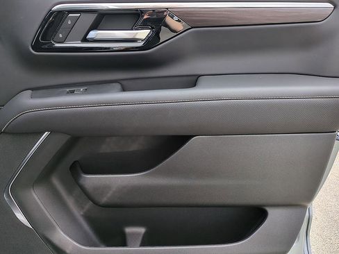 New 2026 Chevrolet Suburban Premier w/ Sun And Tow Package AWD/4WD image 41