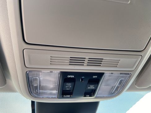 New 2026 Honda Odyssey Touring image 41