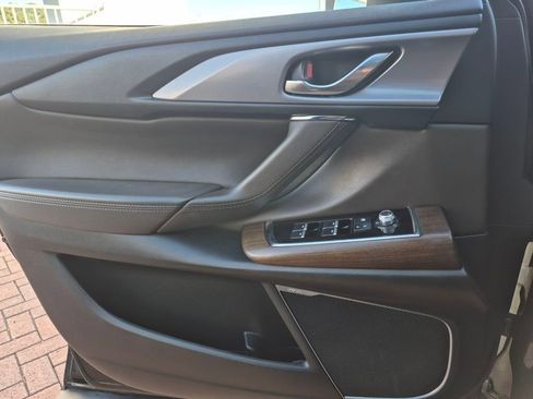 Used 2022 MAZDA CX-9 Signature image 19