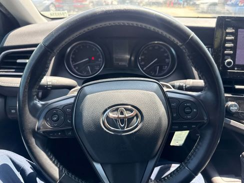 Used 2021 Toyota Camry SE FWD image 22