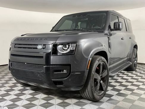 Used 2024 Land Rover Defender 110 X AWD/4WD image 2