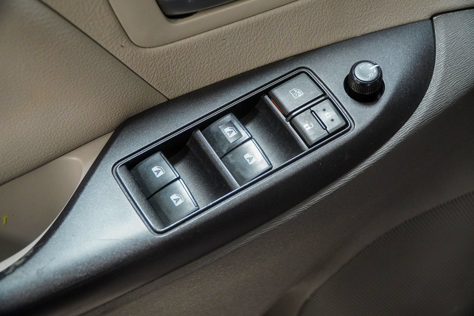 Used 2020 Toyota Sienna LE FWD image 19
