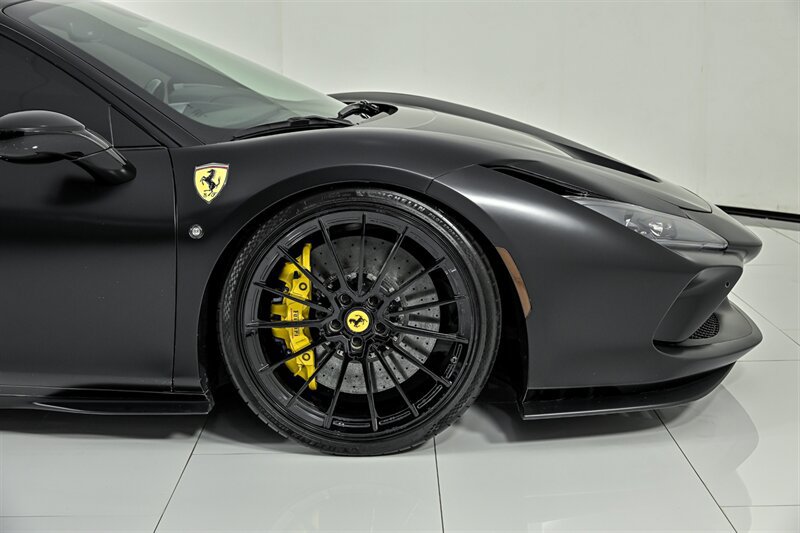Used 2020 Ferrari F8 Tributo RWD image 19