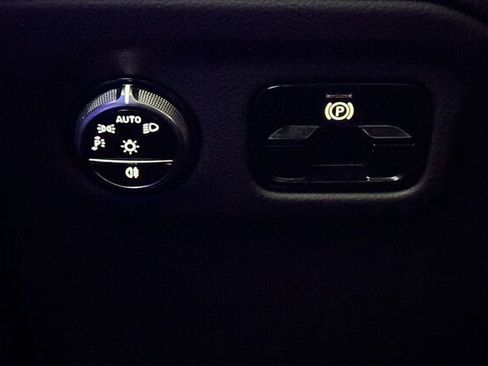 Certified 2023 Mercedes-Benz EQE 350+ SUV image 36