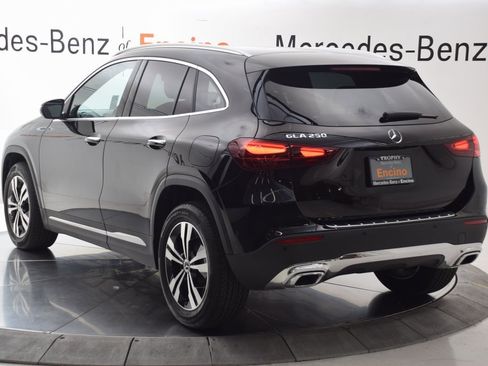 Certified 2025 Mercedes-Benz GLA 250 image 4
