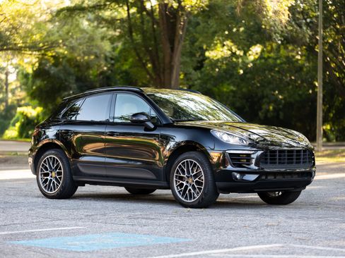 Used 2018 Porsche Macan Sport Edition image 5