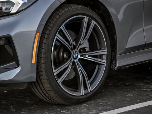 Used 2023 BMW 330i xDrive 330i xDrive image 4