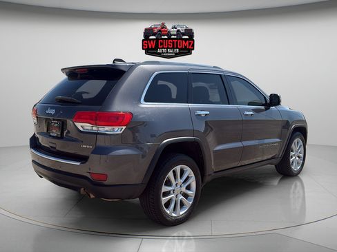 Used 2017 Jeep Grand Cherokee Limited AWD/4WD image 7