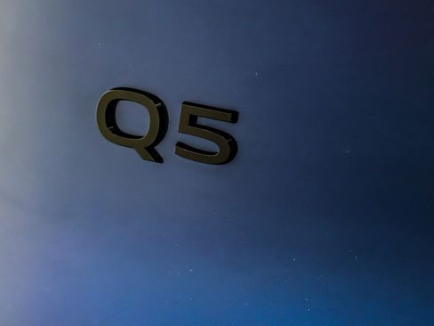 New 2025 Audi Q5 Premium image 9
