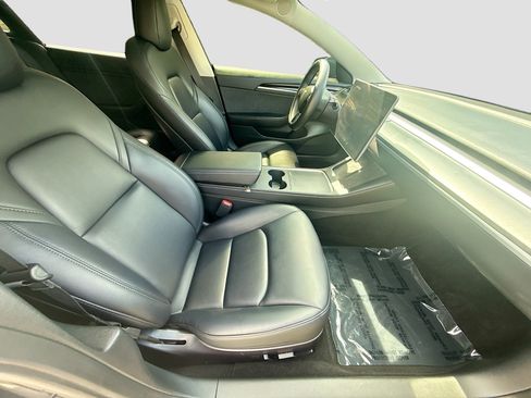 Used 2023 Tesla Model 3 Standard Range RWD image 32