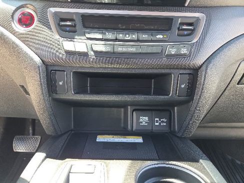 Certified 2022 Honda Passport TrailSport image 33
