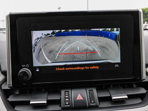 Used 2023 Toyota RAV4 XLE Premium FWD image 23