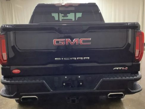 Used 2020 GMC Sierra 1500 AT4 w/ AT4 Premium Package AWD/4WD image 4