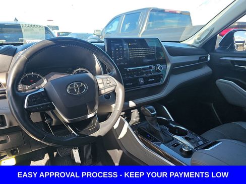Used 2020 Toyota Highlander Limited image 11