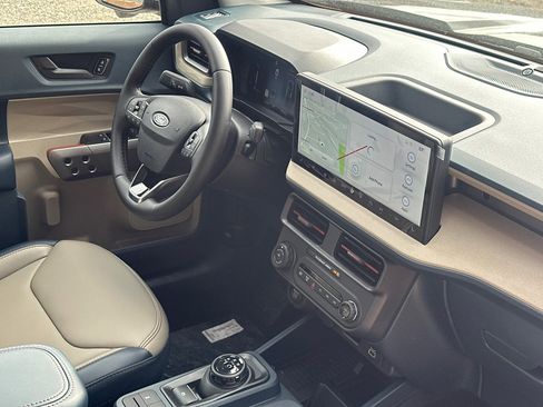 New 2025 Ford Maverick Lariat w/ 4K Tow Package image 9