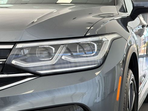 Used 2024 Volkswagen Tiguan SEL R-Line image 11