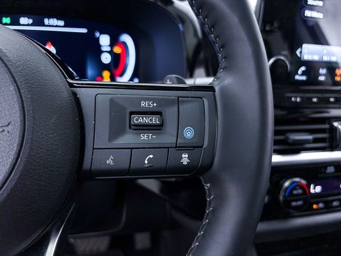 Used 2024 Nissan Pathfinder Platinum w/ Cargo Package image 34