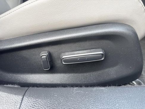 Used 2018 Honda Accord Touring image 31