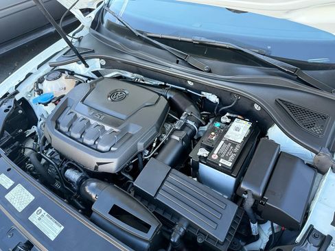 Used 2019 Volkswagen Passat 2.0T Wolfsburg w/ Wheels & Sunroof Package image 42