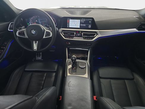 Used 2020 BMW 330i Sedan w/ M Sport Package RWD image 12