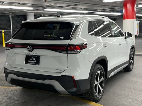 New 2026 Volkswagen Tiguan SE AWD/4WD image 6