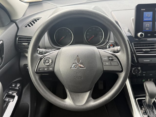Used 2024 Mitsubishi Eclipse Cross LE AWD/4WD image 14