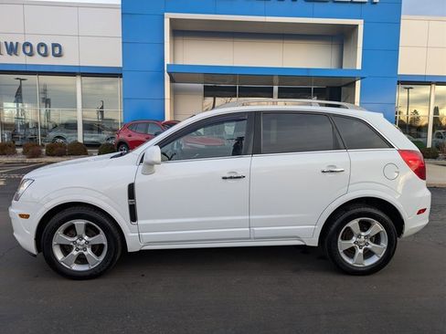 Used 2014 Chevrolet Captiva Sport LTZ image 2