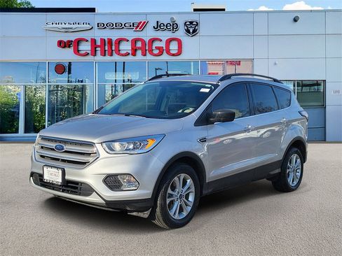 Used 2018 Ford Escape SEL image 2