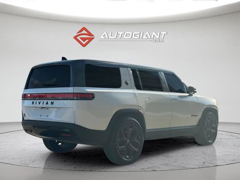 Used 2022 Rivian R1S Adventure image 13