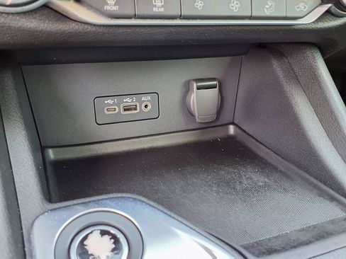 Used 2020 Nissan Sentra SV w/ Electronics Package FWD image 27