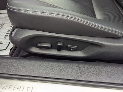 Used 2022 INFINITI Q60 3.0t Luxe w/ Essential Package image 11