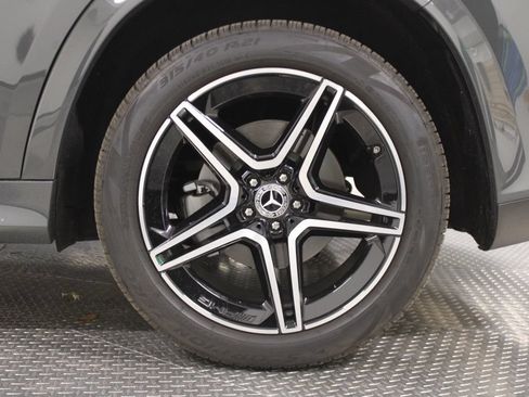 Certified 2026 Mercedes-Benz GLS 450 4MATIC image 20
