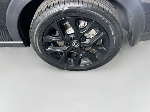 Used 2024 Honda HR-V Sport image 11