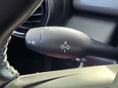 Used 2018 MINI Cooper 2-Door Hardtop w/ Cold Weather Package image 34