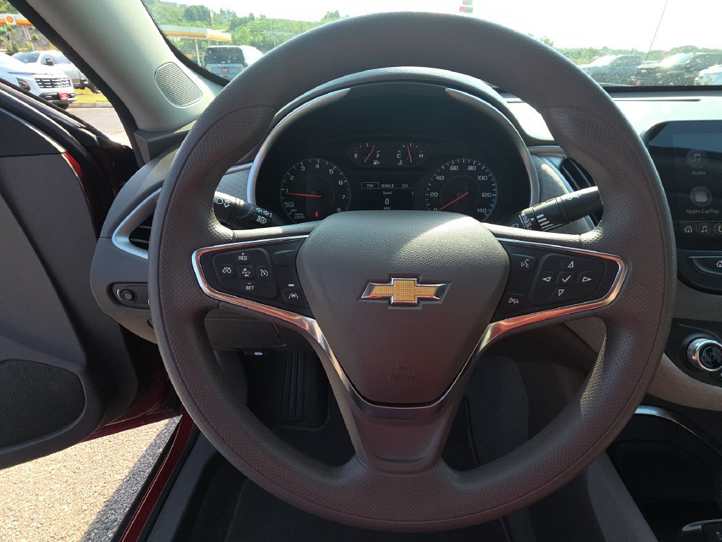 Used 2025 Chevrolet Malibu LT FWD image 17