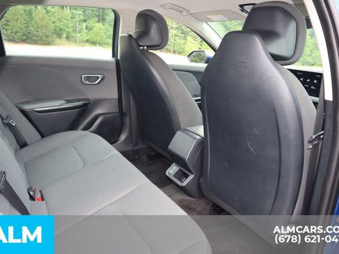 Used 2025 Kia K4 FWD image 21