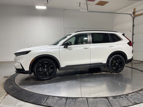 Used 2023 Honda CR-V Sport Touring image 4