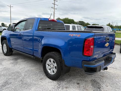 Used 2020 Chevrolet Colorado W/T w/ WT Convenience Package AWD/4WD image 4
