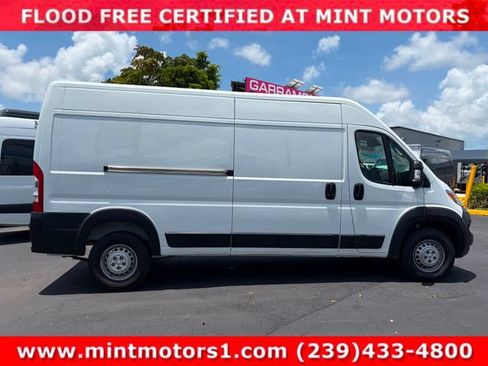 Used 2024 RAM ProMaster 2500 w/ Power Group FWD image 9