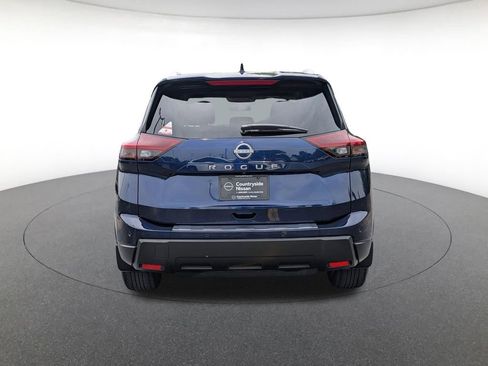 Used 2025 Nissan Rogue SV w/ SV Premium Package FWD image 6