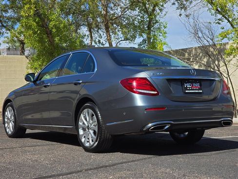 Used 2017 Mercedes-Benz E 300 image 8