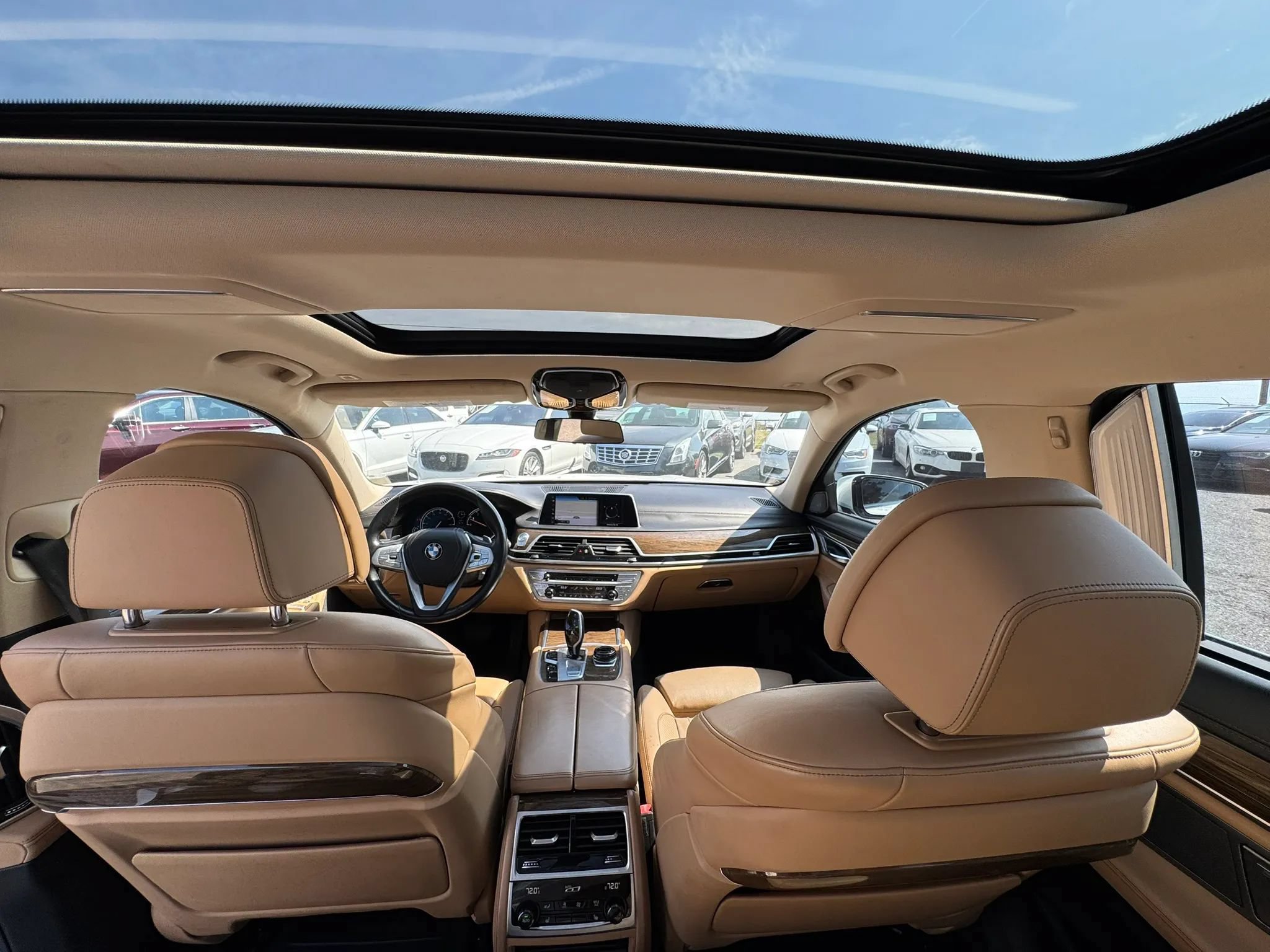 Used 2016 BMW 740i RWD image 13
