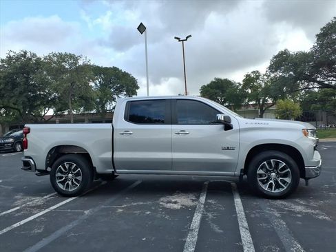 Used 2022 Chevrolet Silverado 1500 LT RWD image 4