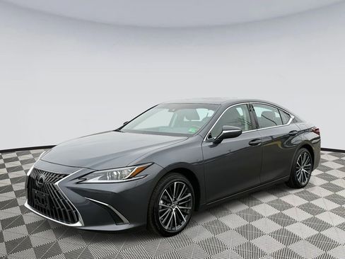 Used 2025 Lexus ES 350 Premium image 5