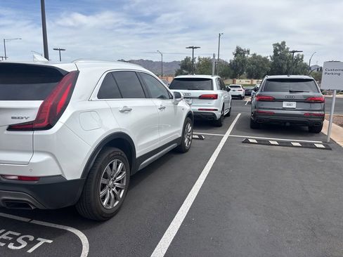 Used 2019 Cadillac XT4 Premium Luxury image 6