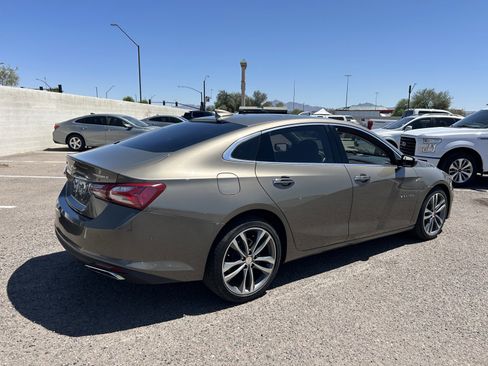 Used 2020 Chevrolet Malibu Premier FWD image 4
