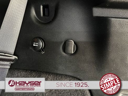 Used 2024 Dodge Durango GT AWD/4WD image 46