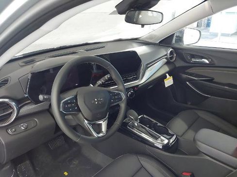 New 2026 Chevrolet Trax ACTIV FWD image 17